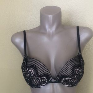 VS Dream Angels Push Up Black Lace Bra 34B